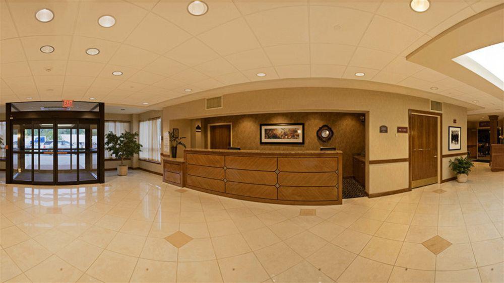 Holiday Inn Express Boston Brockton By Ihg Exterior photo