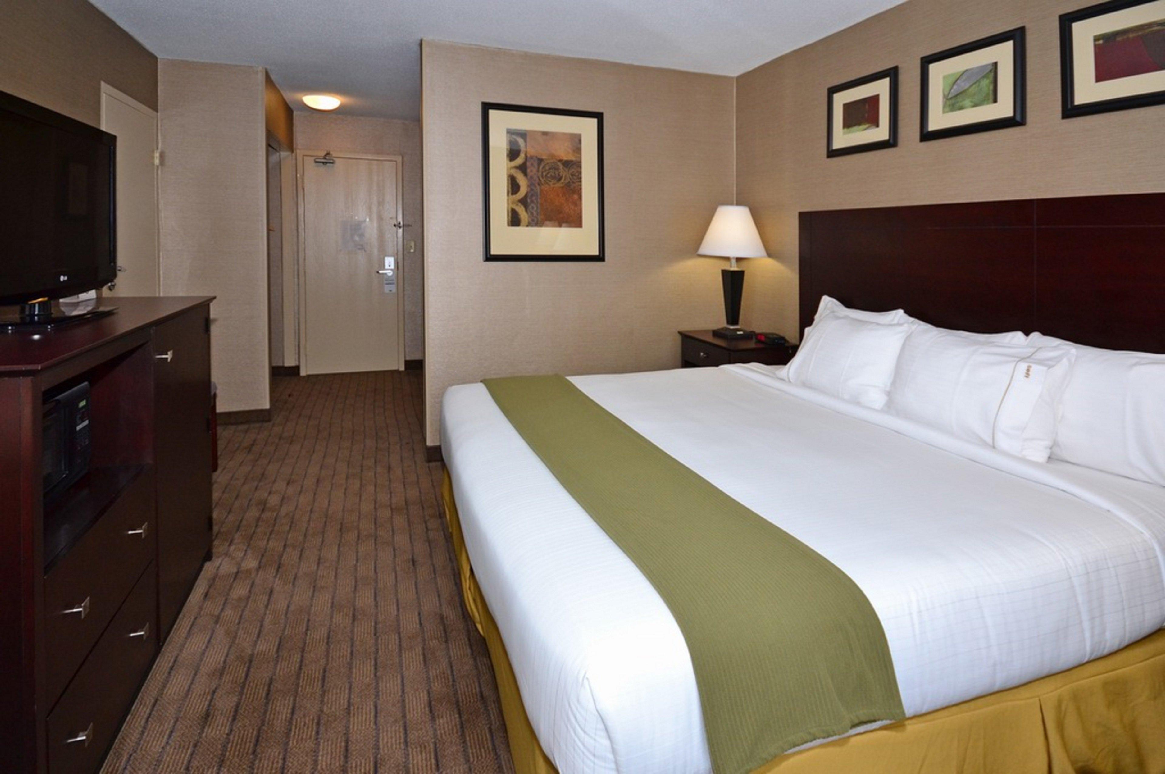 Holiday Inn Express Boston Brockton By Ihg Exterior photo